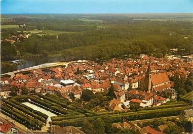 / CPSM FRANCE 77 "Bray sur Seine, vue aérienne de la vieille ville"