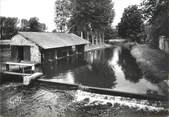 53 Mayenne / CPSM FRANCE 53 "Andouille, le lavoir"