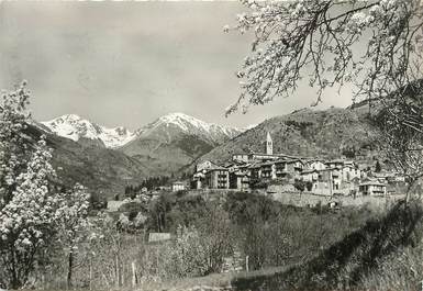 / CPSM FRANCE 06  "Saint Martin Vésubie, vue générale, au fond, la cime Archas"