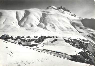 / CPSM FRANCE 38 "Les Deux Alpes, l'Alpe de Venosc et les pistes du diable"