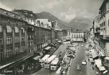 / CPSM FRANCE 38 " Grenoble, place  Grenette"