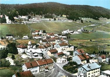 / CPSM FRANCE 39 "Bois d'Amont, le village et la chaine du Risoux, vue aérienne"