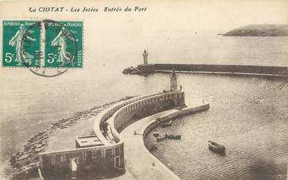 / CPA FRANCE 13 "La Ciotat, les jetées, entrée du port"