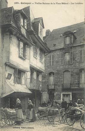 / CPA FRANCE 29 "Quimper, vieilles maisons de la place Médard"