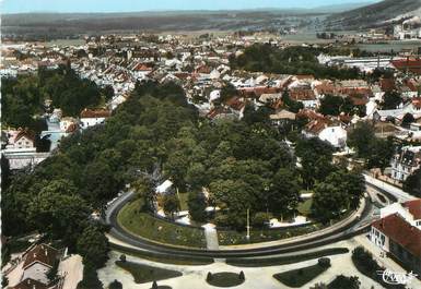 / CPSM FRANCE 39 "Champagnole, vue panoramique aérienne et la promenade de Belle Frise"