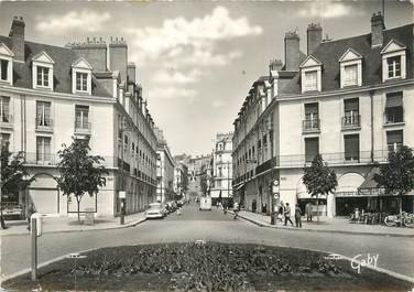 / CPSM FRANCE 41 "Blois, la rue Denis Papin "