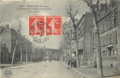 / CPA FRANCE 43 "Brioude, le boulevard Desaix et la poste"