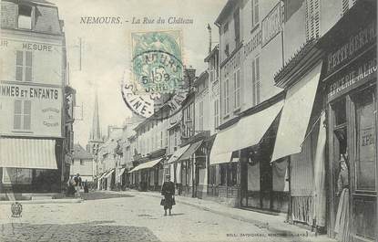 / CPA FRANCE 77 "Nemours, la rue du château"
