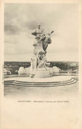 / CPA FRANCE 16 "Angoulême, monument à Carnot"