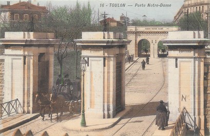 / CPA FRANCE 83 "Toulon, porte Notre Dame "