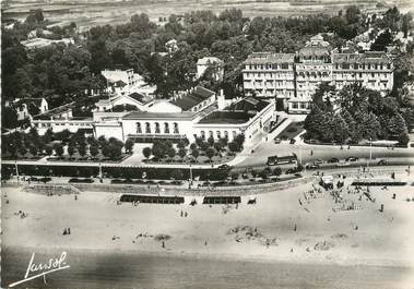 / CPSM FRANCE 44 "La Baule, le casino et l'hôtel Royal"