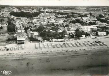 / CPSM FRANCE 44 "La Bernerie en retz, la grande plage, vue aérienne "