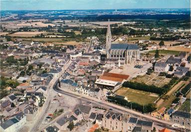 / CPSM FRANCE 44 "Carquefou, vue panoramique aérienne du bourg"