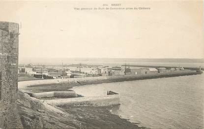 / CPA FRANCE 29 "Brest, vue générale du port de Commerce"