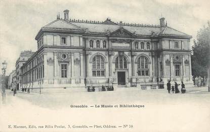 / CPA FRANCE 38 "Grenoble, le musée et la bibliothèque"