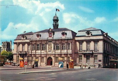 / CPSM FRANCE 10 "Troyes, hôtel de ville"