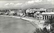 06 Alpe Maritime / CPSM FRANCE 06 "Cannes, la plage, la Croisette et les Grands hôtels"