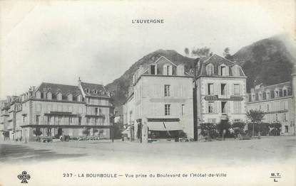 / CPA FRANCE 63 "La Bourboule, vue prise du boulevard de l'hôtel de ville"