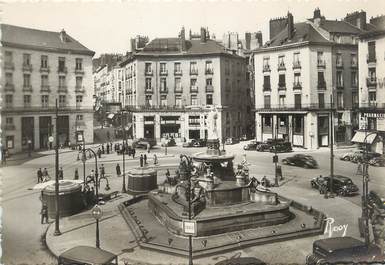 / CPSM FRANCE 44 "Nantes, la place Royale vers la rue Crébillon"