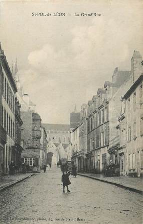 / CPA FRANCE 29 "Saint Pol de Léon, la grand'rue"