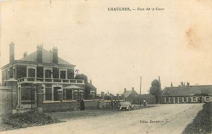 CPA FRANCE 80 "Chaulnes, rue de la gare"