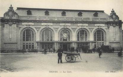 / CPA FRANCE 10 "Troyes, la gare "