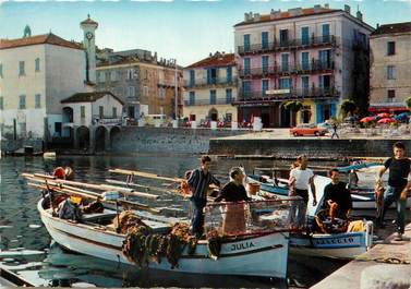 / CPSM FRANCE 20 "Corse, Propriano, l'arrivée de pêcheurs au matin"