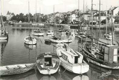 / CPSM FRANCE 44 "Pornic, vue générale du port" / BATEAU