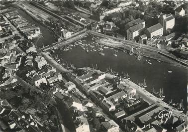 / CPSM FRANCE 44 "Pornic, vue aérienne, le port"