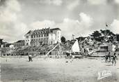 44 Loire Atlantique / CPSM FRANCE 44 "Saint Brévin l'Océan, le casino, plage et jeux à marée basse"