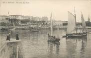 17 Charente Maritime / CPA FRANCE 17 "Royan, un coin du port" / BATEAU