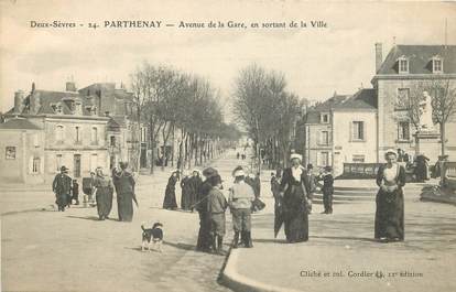 CPA FRANCE 79 "Parthenay, avenue de la gare"