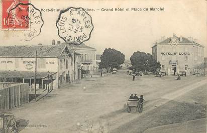 / CPA FRANCE 13 "Port Saint Louis du Rhône, grand hôtel et place du Marché"
