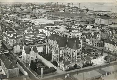 / CPSM FRANCE 44 "Saint Nazaire, l'église Saint Nazaire"