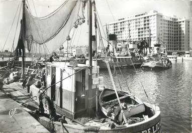 / CPSM FRANCE 44 "Saint Nazaire, le port "