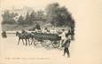 / CPA FRANCE 65 "Lourdes, voitures de malades allant aux piscines" / ATTELAGE