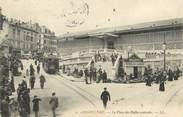 16 Charente / CPA FRANCE 16 "Angoulême, la place des Halles centrales"  /  TRAMWAY