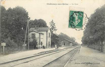 CPA FRANCE 77 "Chatenay sur Seine, la gare"