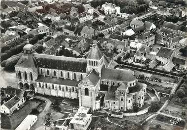 / CPSM FRANCE 45 "Saint Benoit sur Loire, vue aérienne"