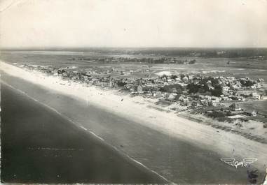 / CPSM FRANCE 50 "Saint Martin de Bréhal, la plage et les villas"