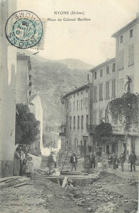 / CPA FRANCE 26 "Nyons, place du colonel Barillon "