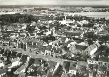 / CPSM FRANCE 45 "Courtenay, vue panoramique"