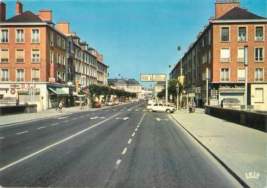 / CPSM FRANCE 51 "Châlons sur Marne, rue de la Marne"