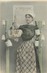 / CPA FRANCE 72 "Jeune femme avec une poule"