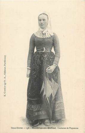 / CPA FRANCE 79 "Mazières en Gatine, costume de Paysanne"