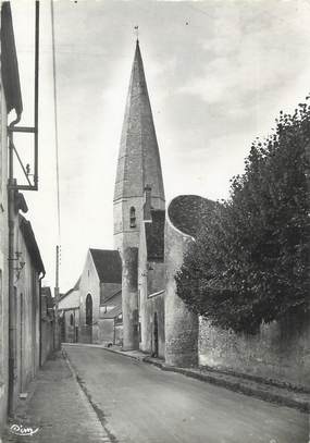 / CPSM FRANCE 45 "Fay aux Loges, l'église et la rue de la Moinerie"