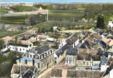 / CPSM FRANCE 45 "Ferrières en Gatinais, rue Debourienne"