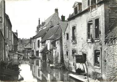 / CPSM FRANCE 45 "Montargis, vue sur l'eau"