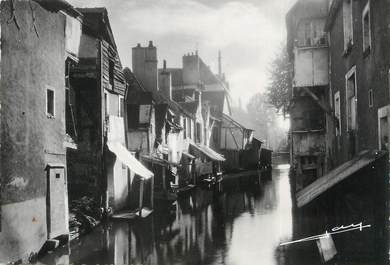 / CPSM FRANCE 45 "Montargis, la pêcherie, rue sur l'eau "