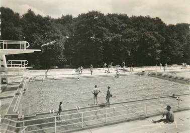 / CPSM FRANCE 45 "Montargis, stade Nautique"